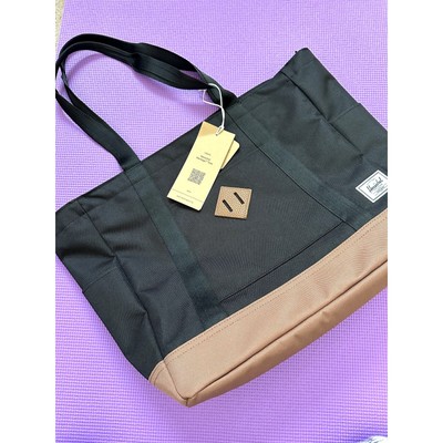 Herschel Heritage Tote Large Black Leather Details Zippered Pockets NWT Unisex