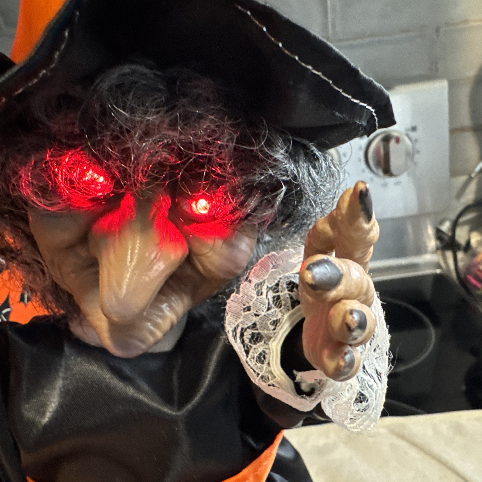 Vintage Halloween Witch Skull Lights & Sound Telco Working Fast Shipping 