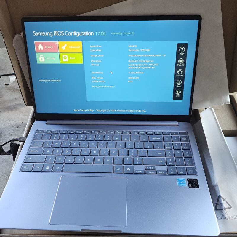 Samsung Galaxy Book4 Edge NP750XQA 15.6" Snapdragon X Plus 16GB