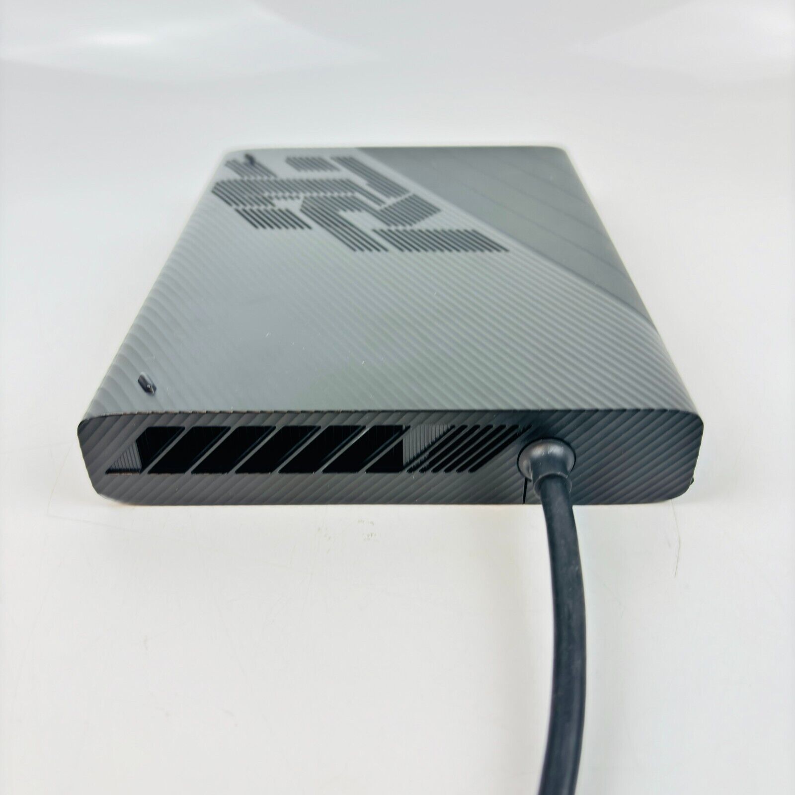 Asus ROG XG Mobile GC32L-021 External GPU | AMD Radeon RX Asus ROG XG Mobile GC32L-021 External GPU | AMD Radeon RX