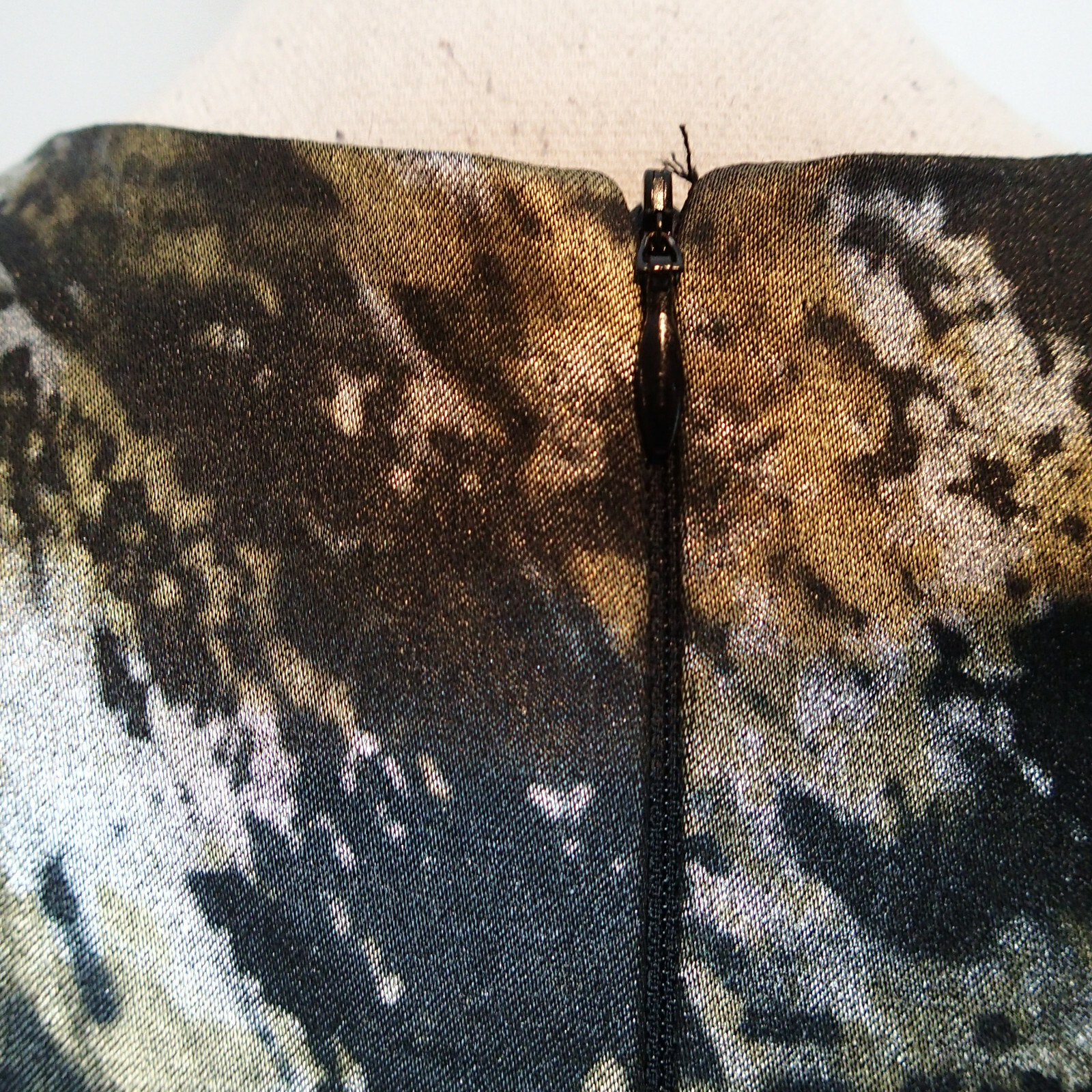 Voom by Joy Han Cocktail Dress Silver Black silver gold Metallic Size s