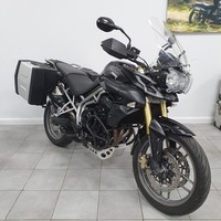 Triumph Tiger 800, Panniers, Eng' Bars, Center Stand, Low Miles - Sale £300 off!