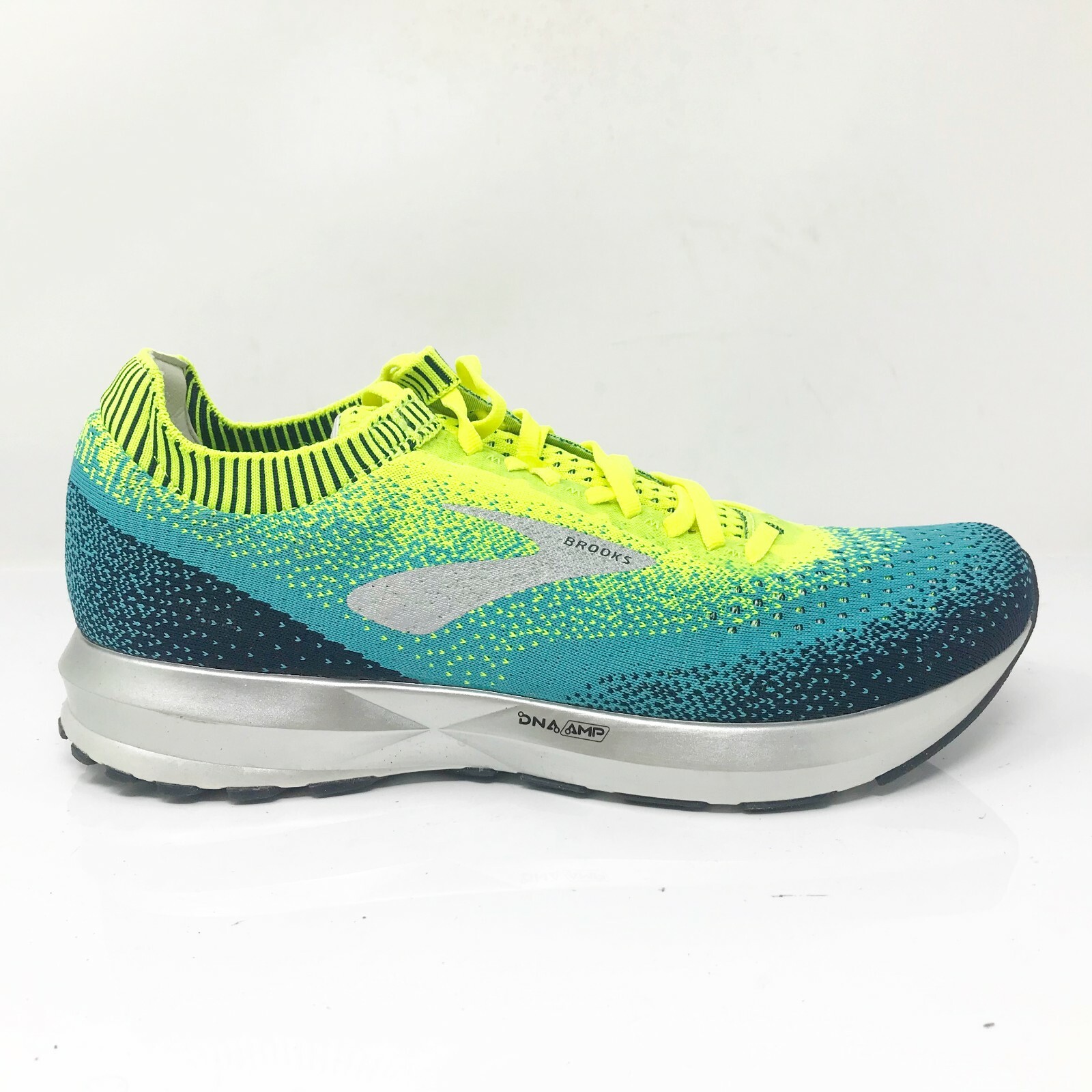 brooks womens levitate 2