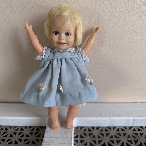 Adorable doll 784db1da-1ab0-48fd-9f7d-