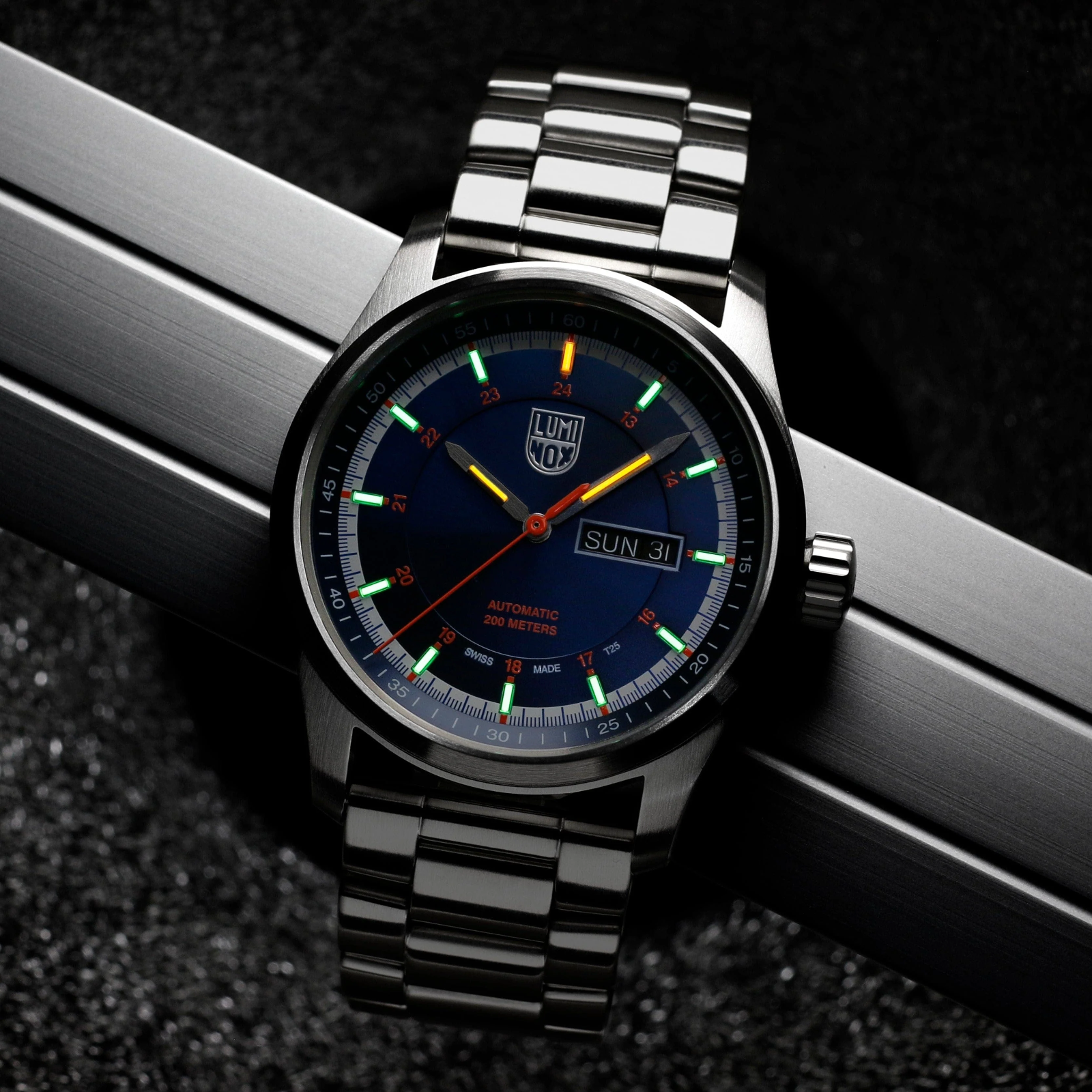 Pre-owned Luminox Xl.1904 Men's 44mm Atacama Field Sellita Sw 220 Auto Blue Dial Ss Watch