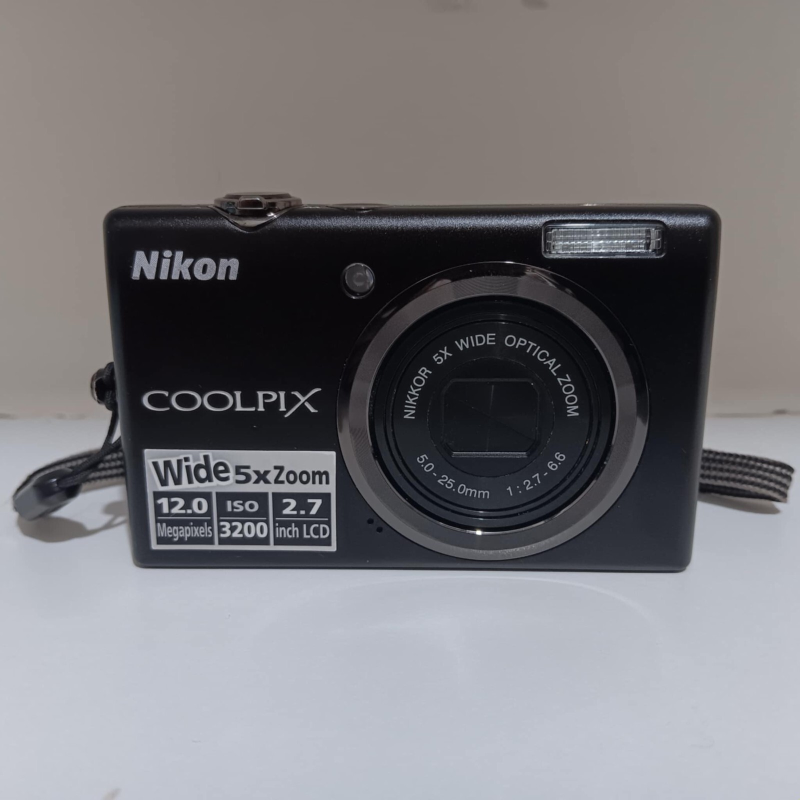 Nikon COOLPIX S570 12.0MP Digital Camera Black No Charger 5x