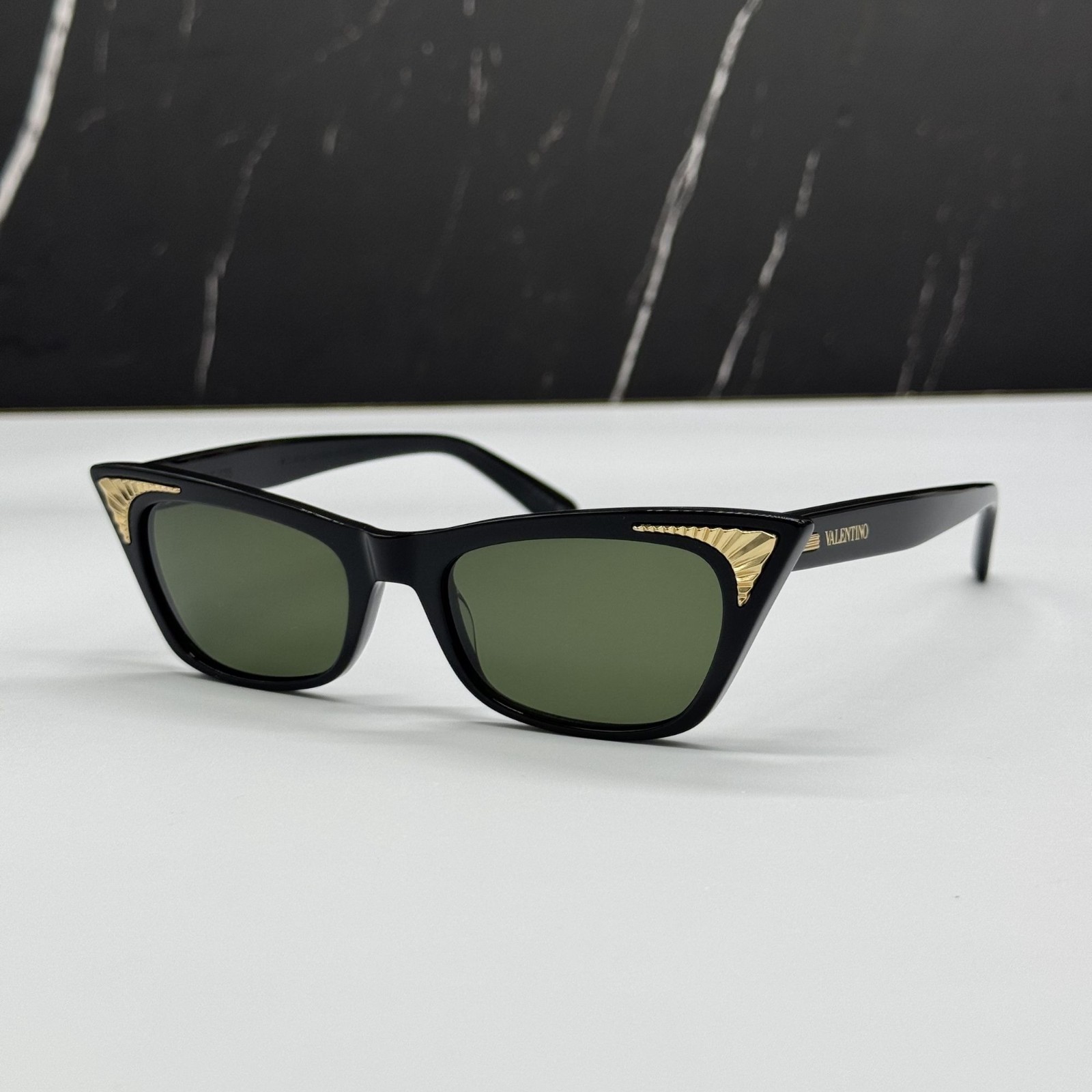 NEW VALENTINO VLS-175A BLACK GREEN CAT EYE SUNGLASSES VALENTINO
