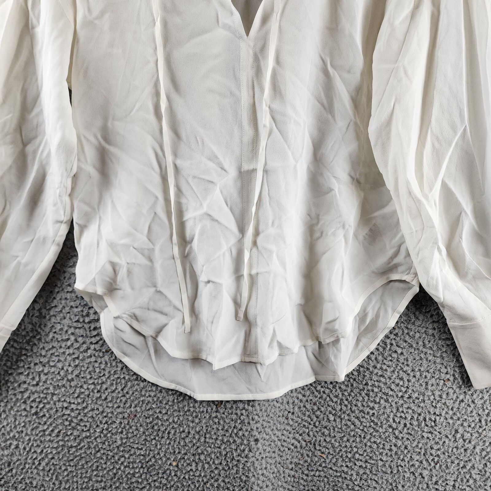 Equipment Femme Hailey Silk Blouse Women's XS Nature White Tie Neck Long Sleeve - Picture 3 of 17