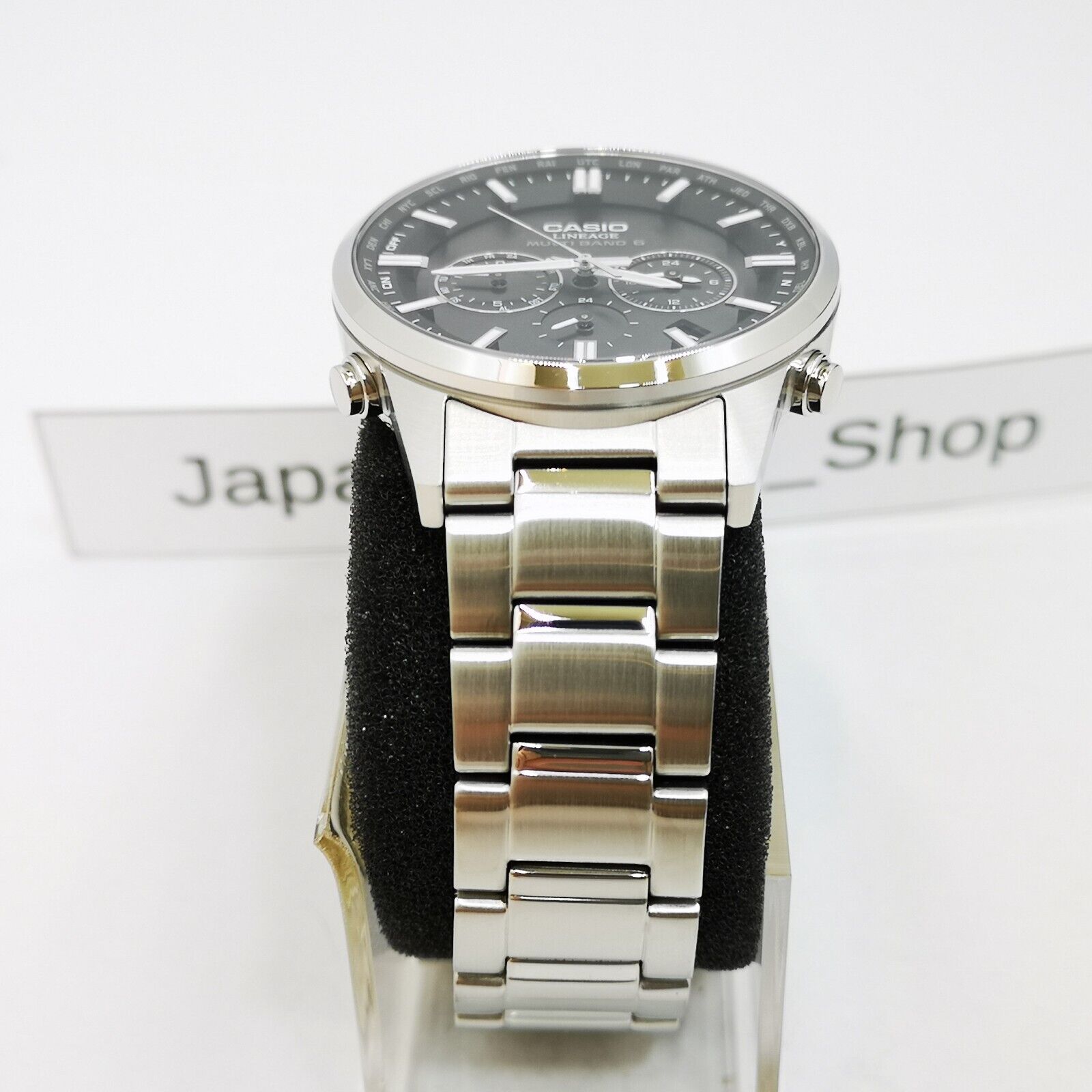 Pre-owned Casio Lineage Liw-m700d-1ajf Black Multiband 6 Solar Men's Watch In Box