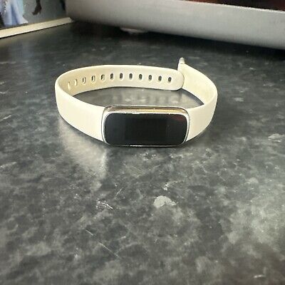Fitbit Luxe Activity Fitness Tracker Waterproof Soft Gold (read description)