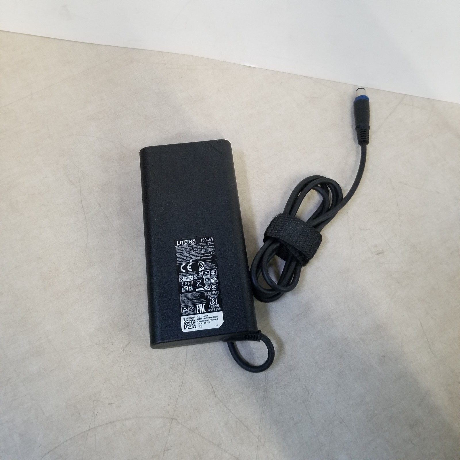 19v 7.1a 135w No Power Cord