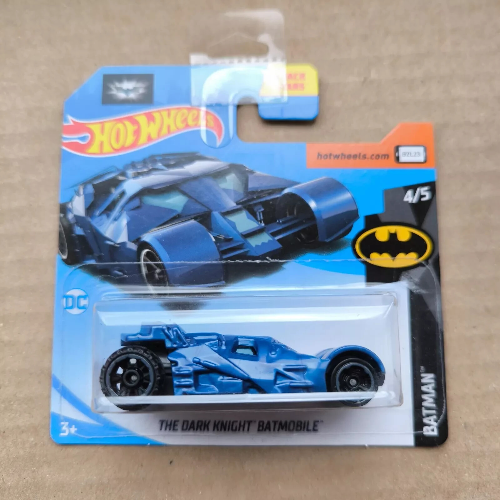 最安！！ホットウィール バットマン Batman Batmobile ラジコン Amazon.com: Hot Wheels RC Batmobile from The Batman Movie in