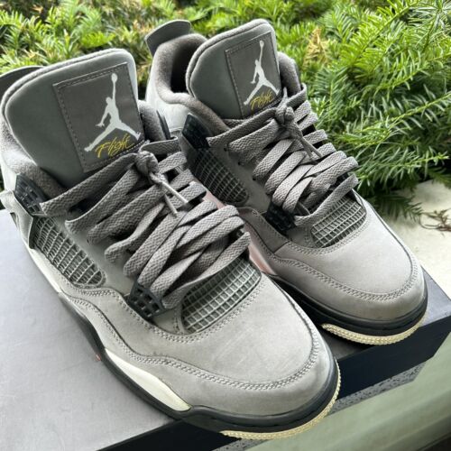 Jordan 4 Retro Cool Grey Chrome Size 10.5 SKU 308497 007 Jordan 4 Retro Cool Grey Chrome Size 10.5 SKU 308497 007