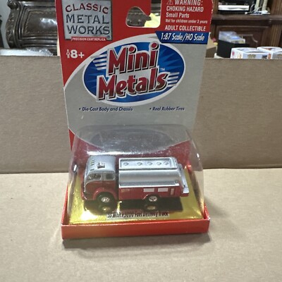 HO 1:87 CMW Mini Metals 30112 1953 White 3000 Fuel Delivery Truck Vehicle