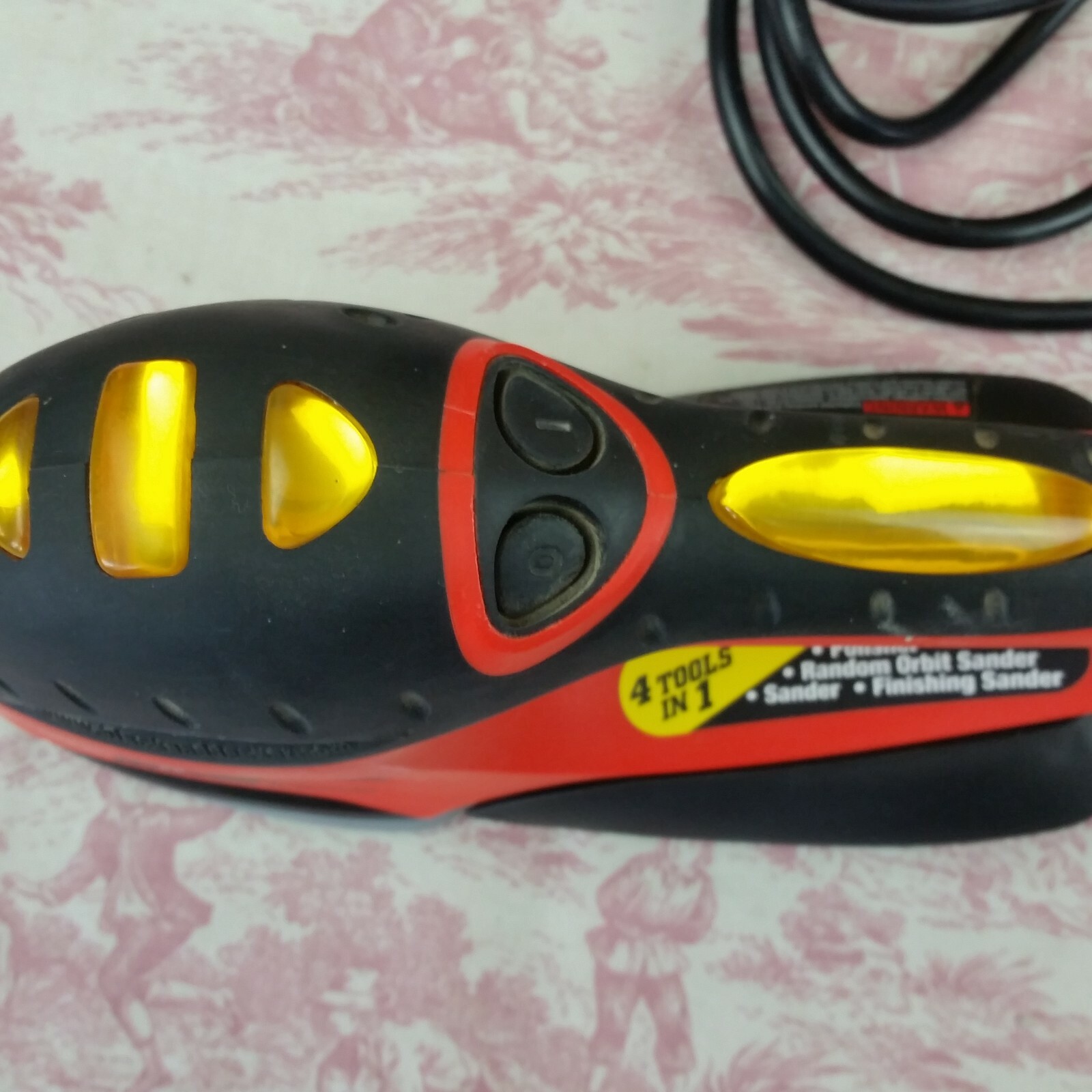 Black & Decker Mega Mouse Sander Polisher Tool Bag and Accessories MS700G