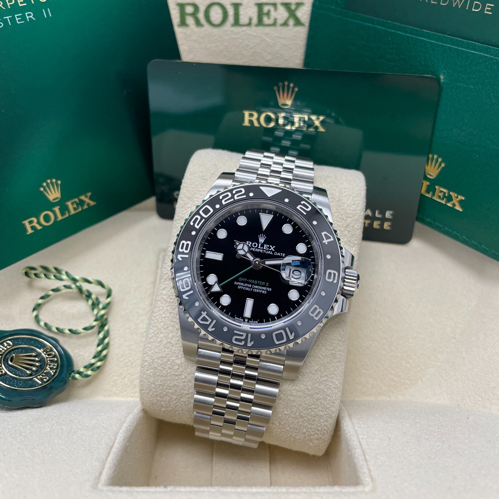 Pre-owned Rolex Gmt-master Ii 126710grnr Black Bruce Wayne Stainless Steel Jubilee Bracelet