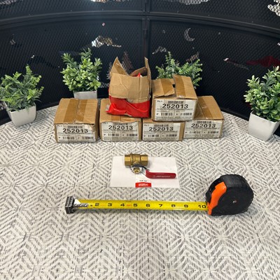 36 QTY! Bulk Lot- Proplus 252013 Full Port Ball Valve Threaded 1/2  -NEW!