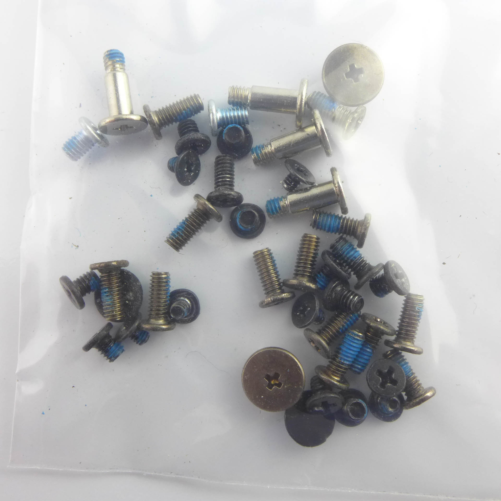 ORIGINAL Toshiba Satellite L50-B Schrauben Satz    screw set ✅