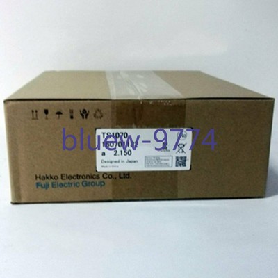 1PC NEW FUJI touch screen TS1070 white light HAKKO programmable controller