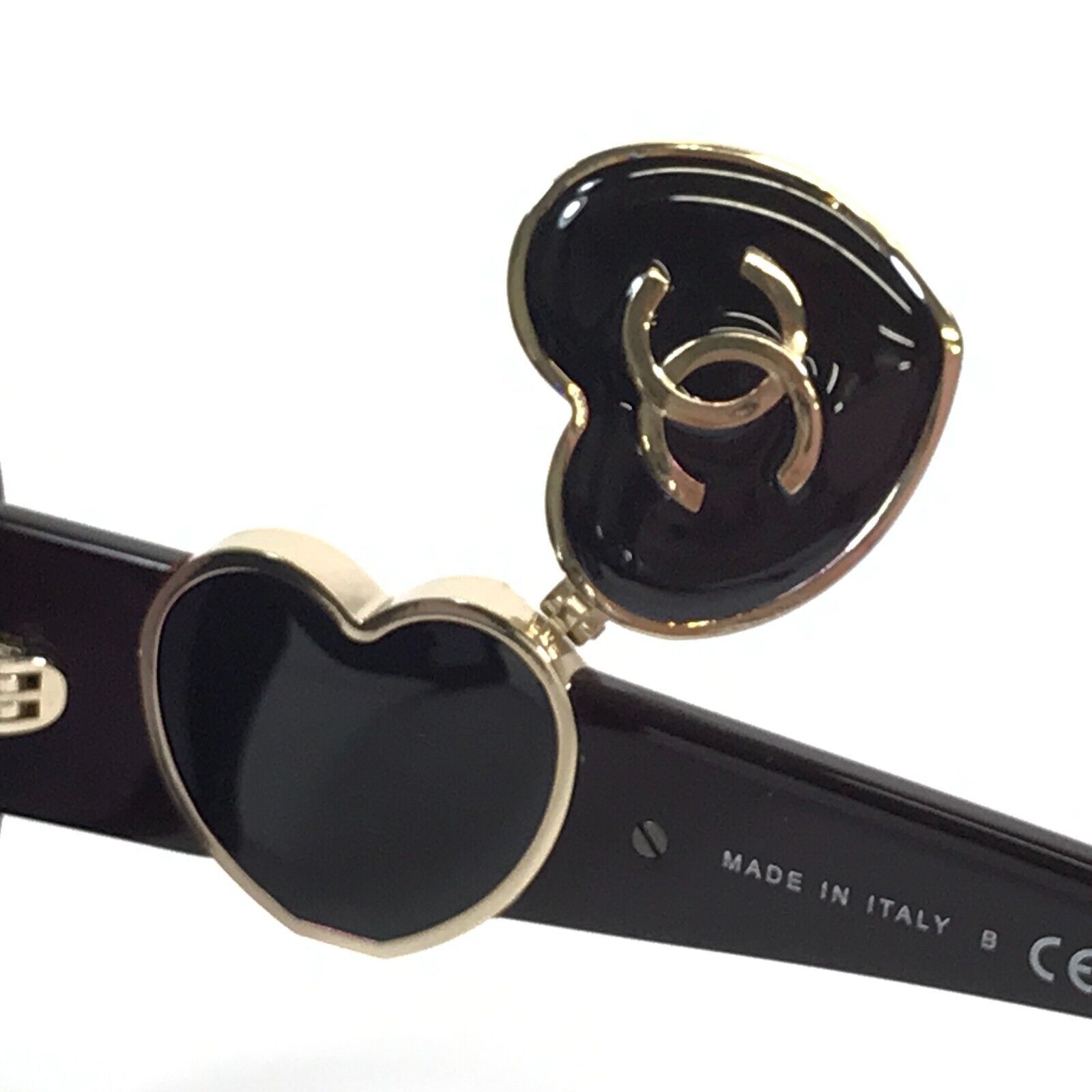 Pre-owned Chanel Sunglasses 5518-a C.1461/s1 Burgundy Square Gold Mirrored Clasp Hearts In Red