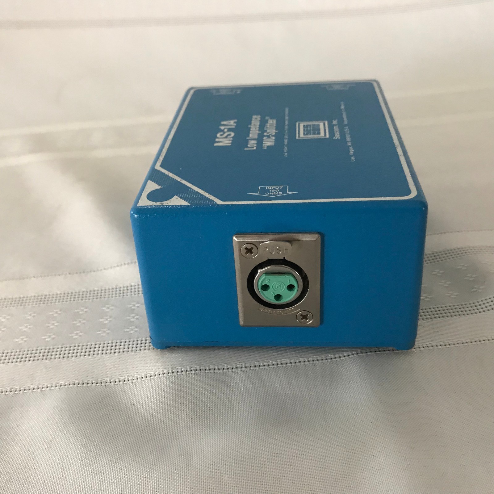 Low Impedance MIC-Splitter by Sescom, part # MS-1A