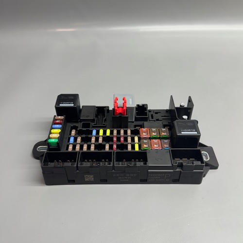 JAGUAR F-TYPE PASSENGER FUSE BOX 2018 2019 2020 2021 2022 2023 2024 OEM