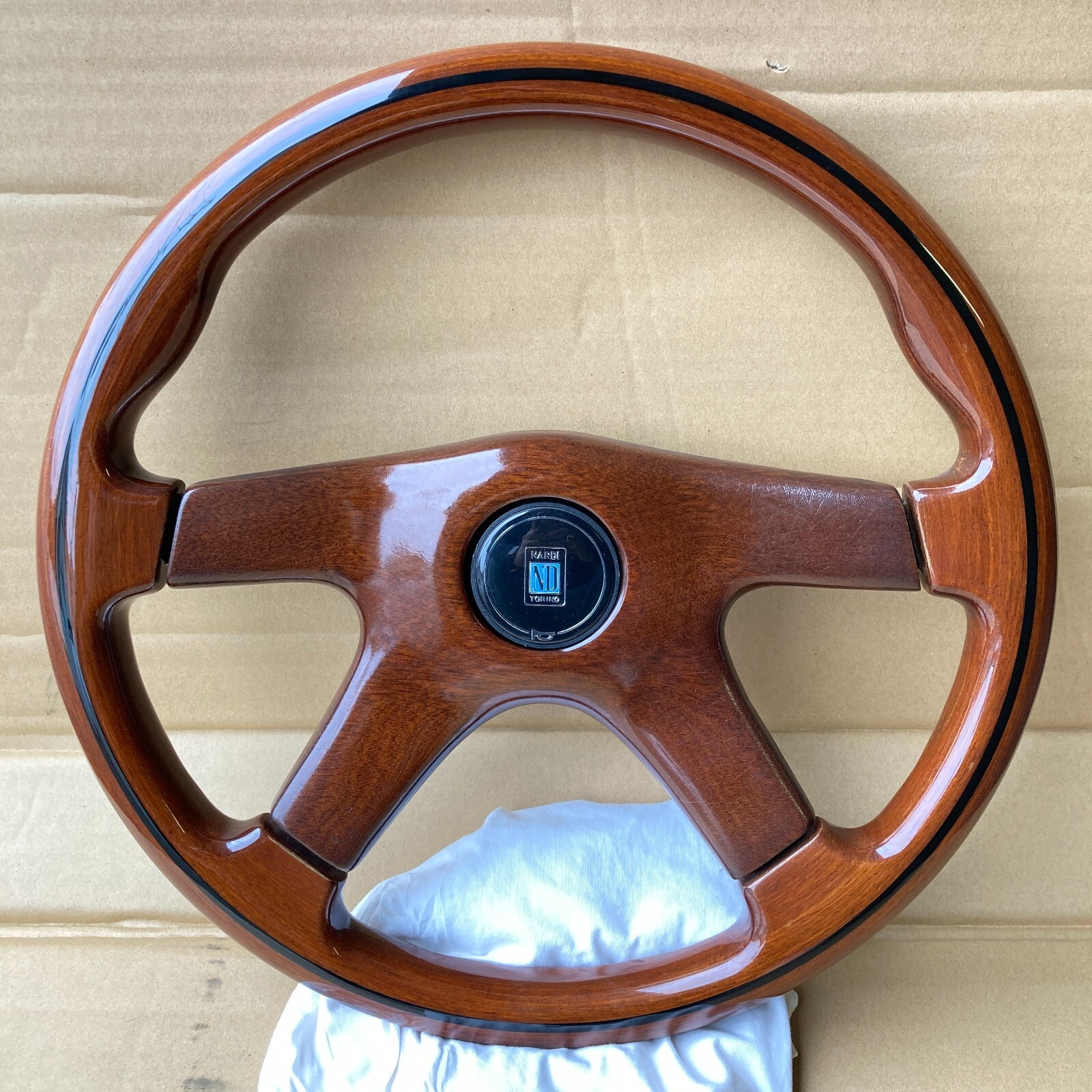 ナルディ（NARDI）のGARA（ガラ）当時物BOSS付 ナルディ（NARDI）の