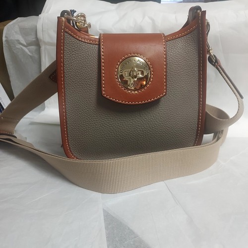 Dooney Bourke Taupe Leather Pebble Turnlock Messenger Dooney Bourke Taupe Leather Pebble Turnlock Messenger