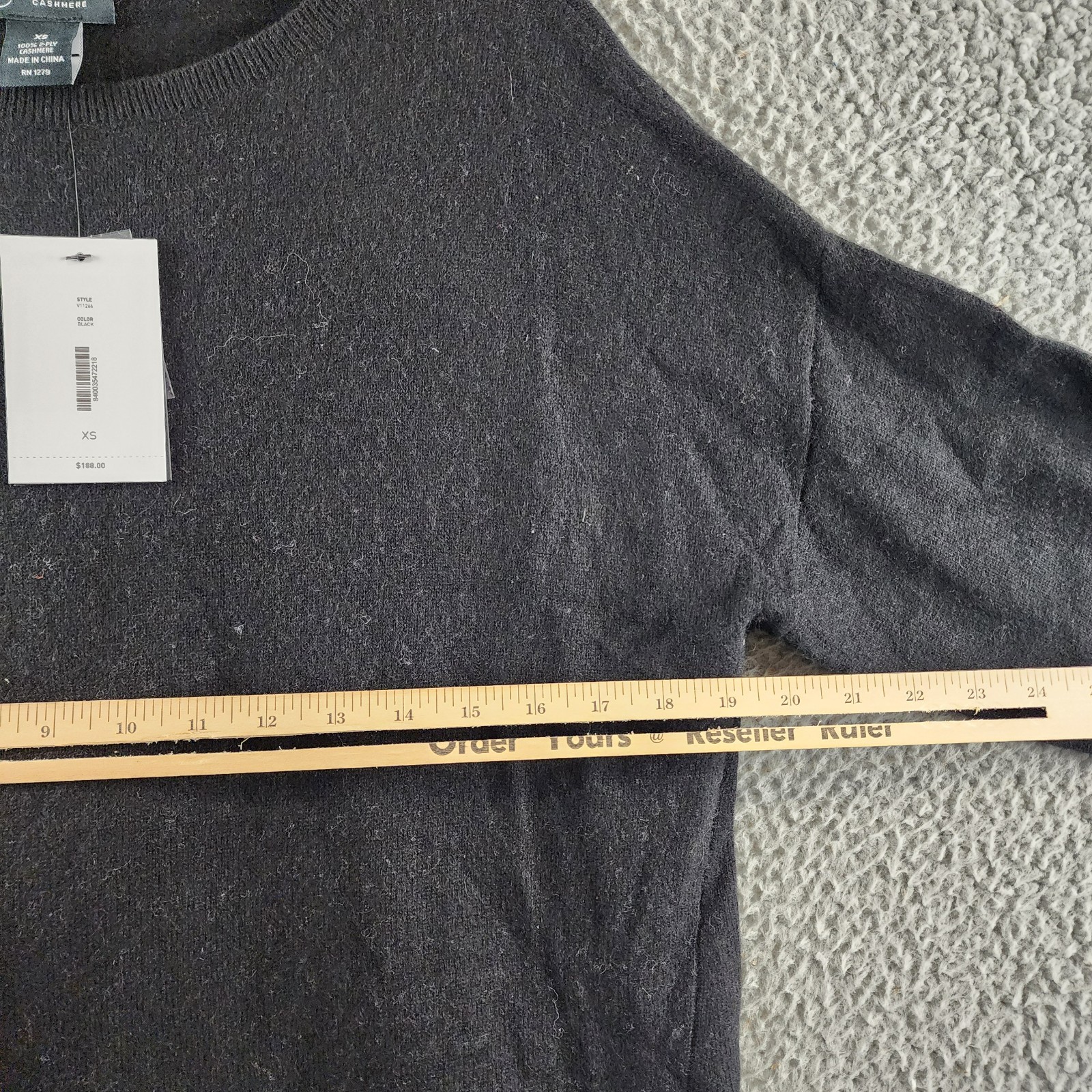 C by Bloomingdale's Cashmere Boat Neck Side Slit Asymmetrical Sweater Women's XS - Picture 7 of 12