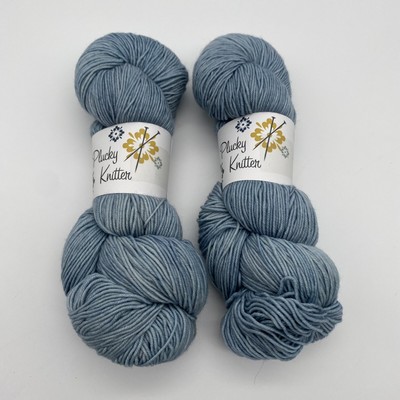 YARN 2X The Plucky Knitter Merino Cashmere 385 Yds Each  Early Light   75 20 5
