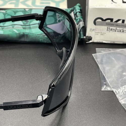 Pre-owned Rare Oakley Eyeshade Blk W Grey Lenses Heritage Collection  In Black