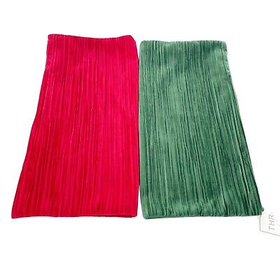 2 Piece Set Marlo Lorenz Thro Green & Red Velvet Pillow Covers 22x22 Christmas