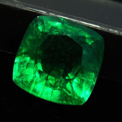 Square Cushion Cut Green Emerald 10 Ct Natural CERTIFIED Loose Gemstone