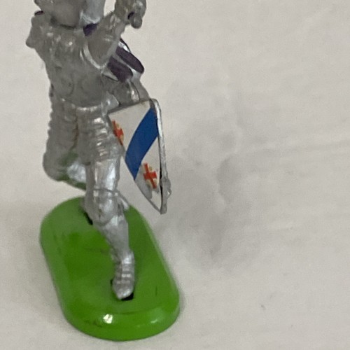 1971 Britains Deetail Toy Soldier England Crusader Knight w/ Sword and Shield