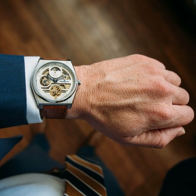 Pre-owned Archetype Rogue Automatic Silver Tan White