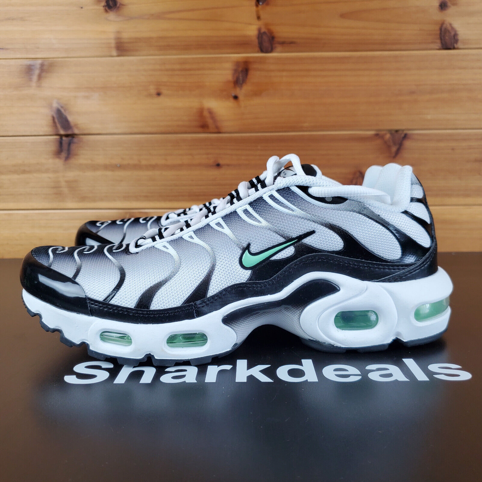 Nike Air Max Plus (GS) White Fresh Mint CD0609-106 Sz 7Y Nike Air Max Plus (GS) White Fresh Mint CD0609-106 Sz 7Y