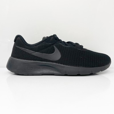 Nike Boys Tanjun 818381-001 Черные кроссовки для бега Размер 6,5 лет