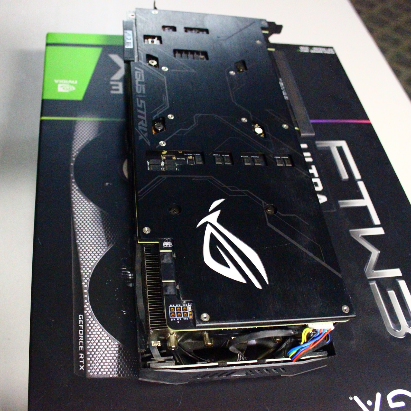 ASUS ROG Strix RTX2080 Ti OC 11GB GDDR6 Gaming – Excellent