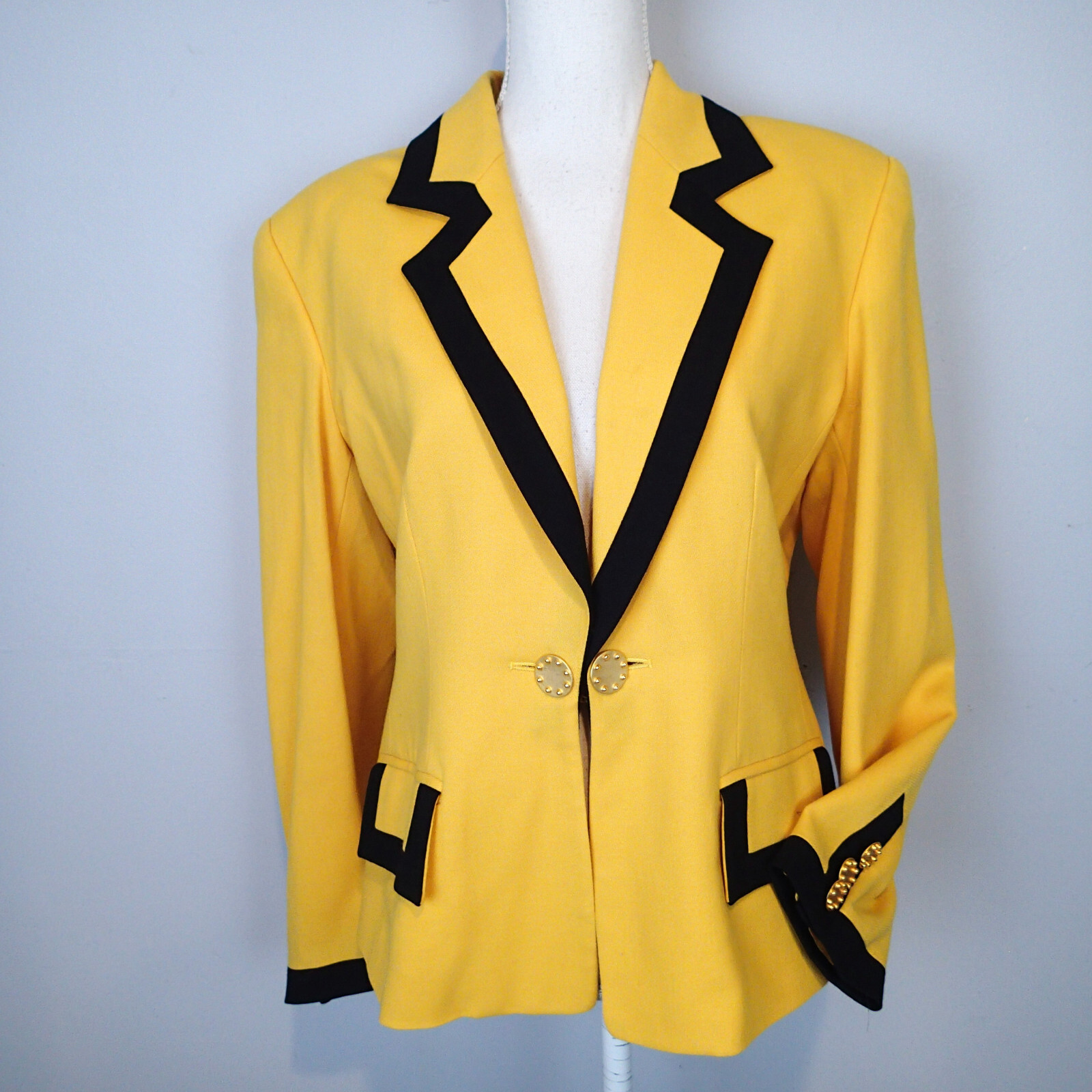 vtg Worth Lemon/black trim gold tone buttons jacket Wool