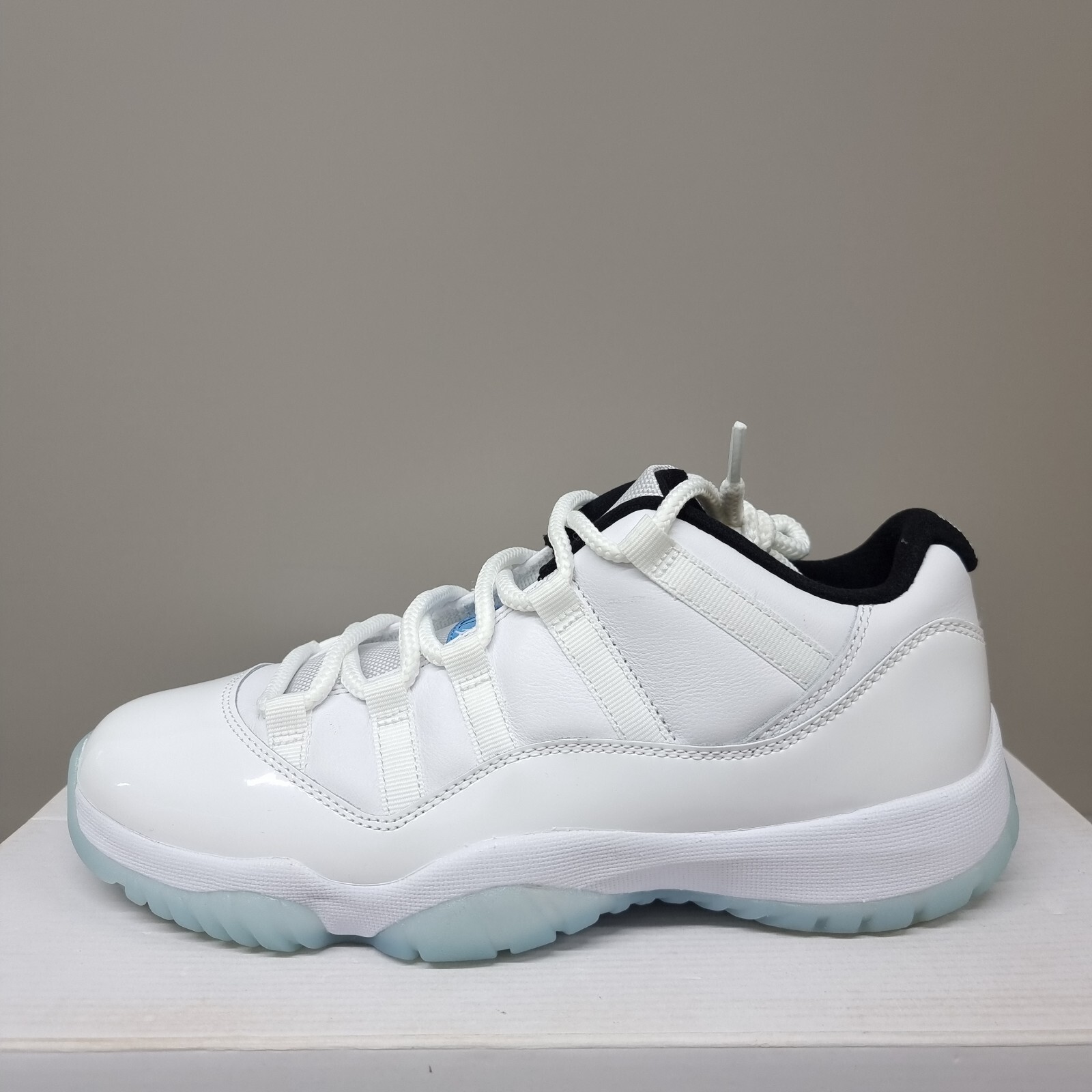 未使用★Nike Air Jordan 11 Low Legend Blue NIKE AIR JORDAN 11 RETRO LOW 