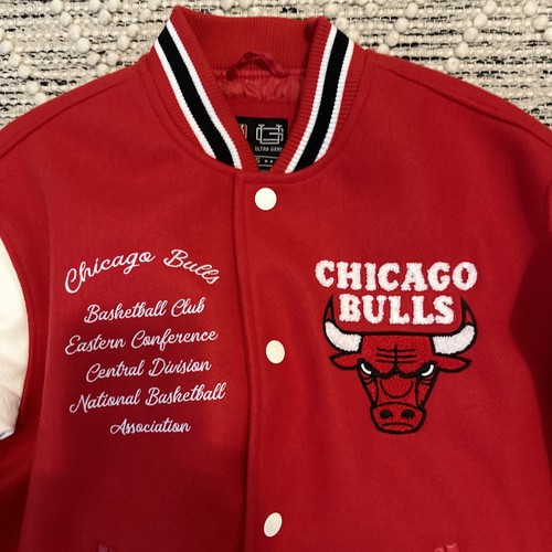 CHICAGO BULLS ULTRA GAME ジャケット 1XL ブルズ Ultra Game NBA Official Men‚Äôs Game Time Varsity Jacket