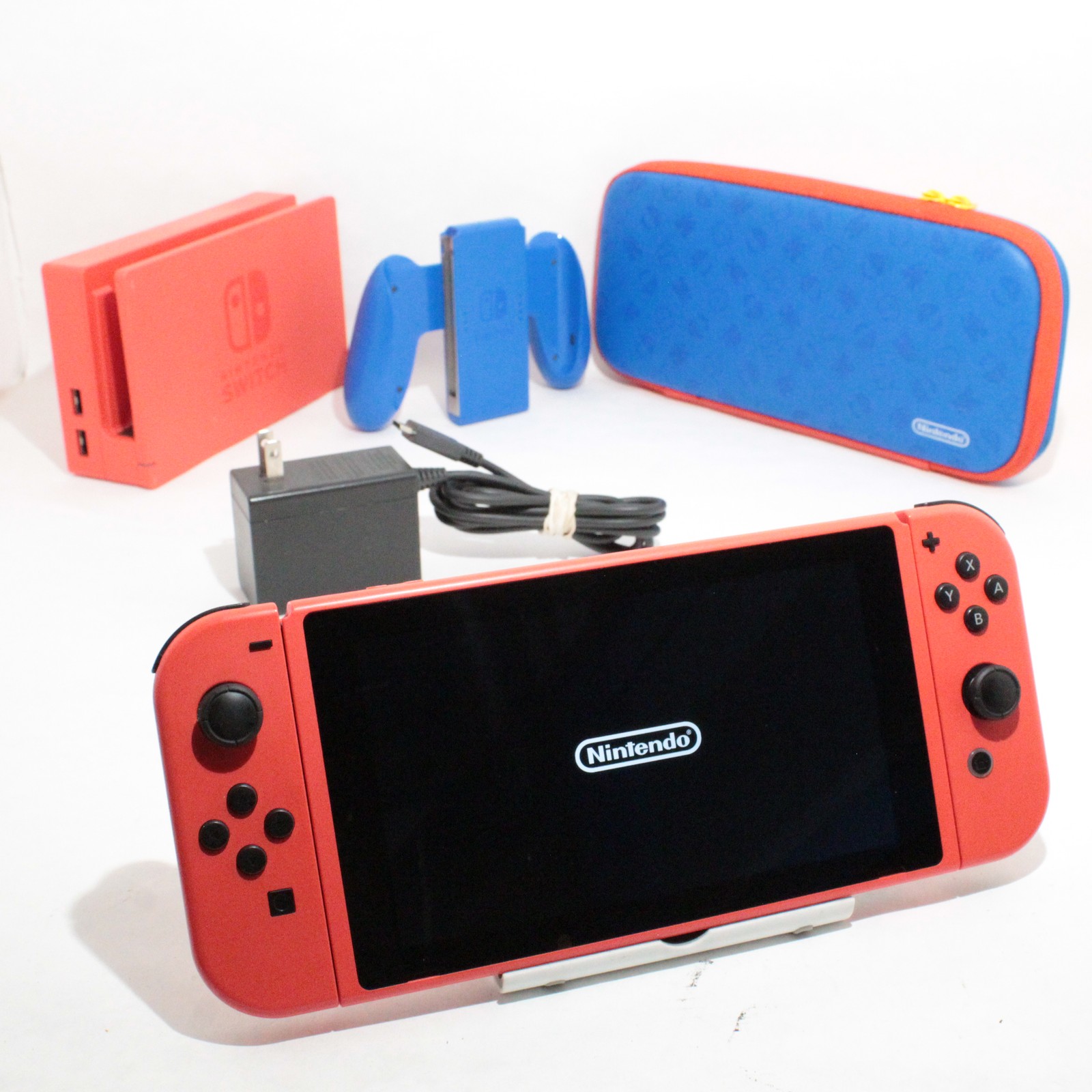 Nintendo Switch 32GB Handheld Console (1st Gen HAC-001