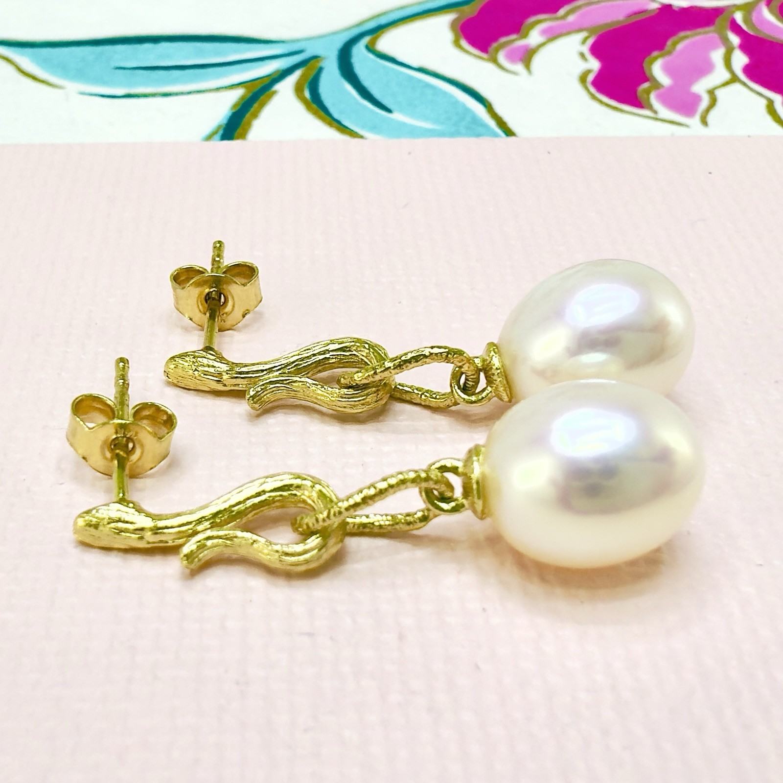 14k Yellow Gold Genuine Pearl Dangle Modernist Earrings, New - Picture 9 of 11