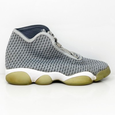 

Nike Boys Air Jordan Horizon 823583-013 Серые баскетбольные кроссовки Размер 4Y, Серый, Air Jordan Horizon