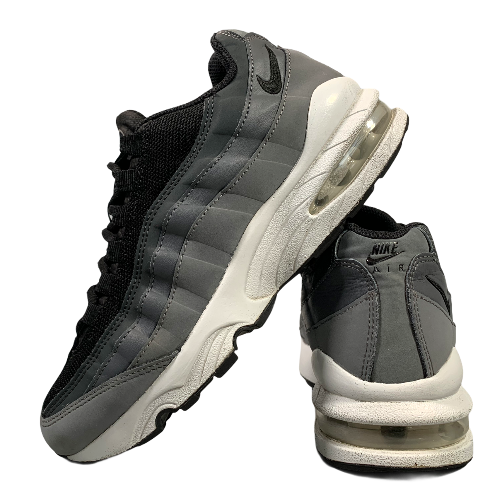 boys nike trainers size 3.5