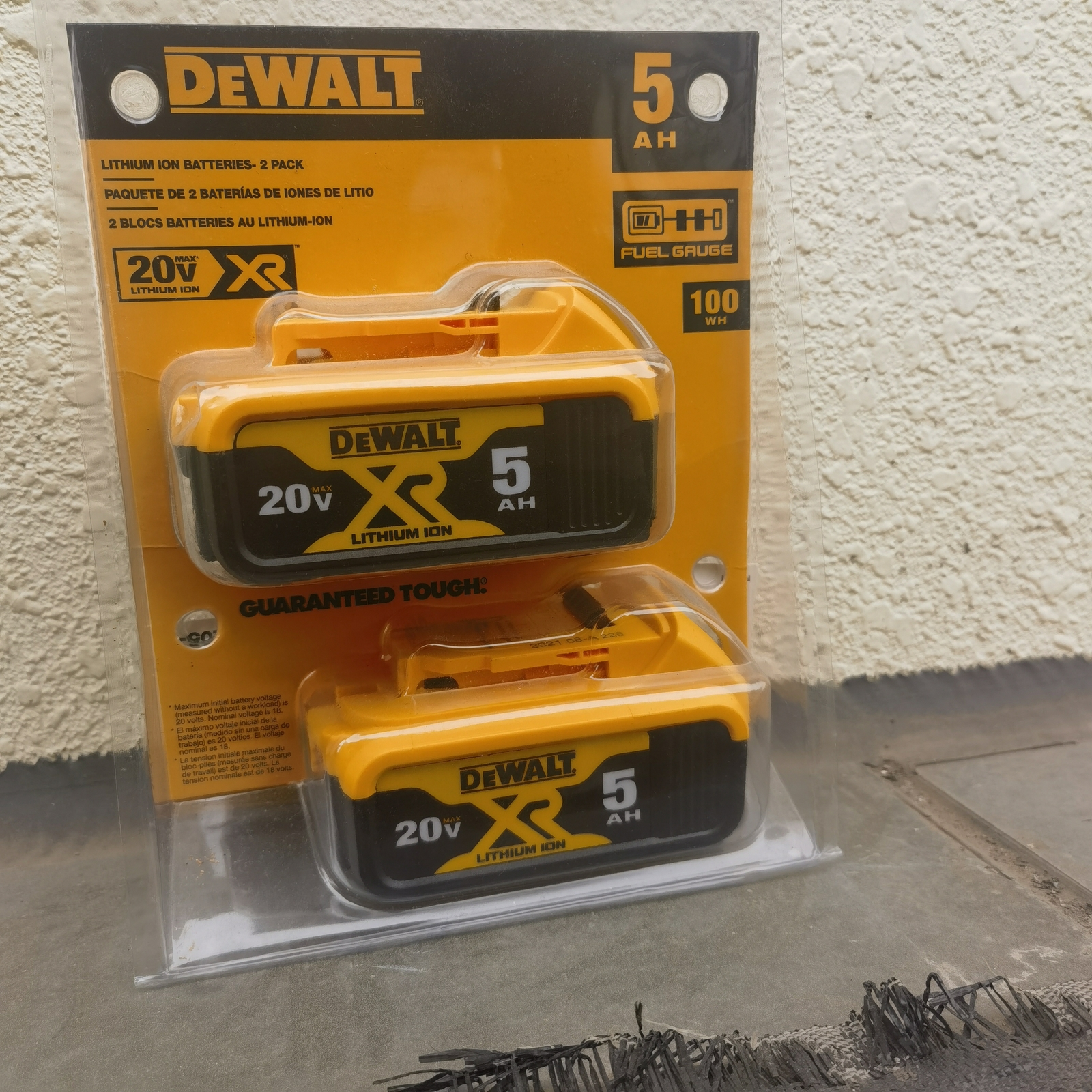 2PACK DEWALT DCB205 20V MAX XR 5AH LI-ION BATTERY PACKS NEW 