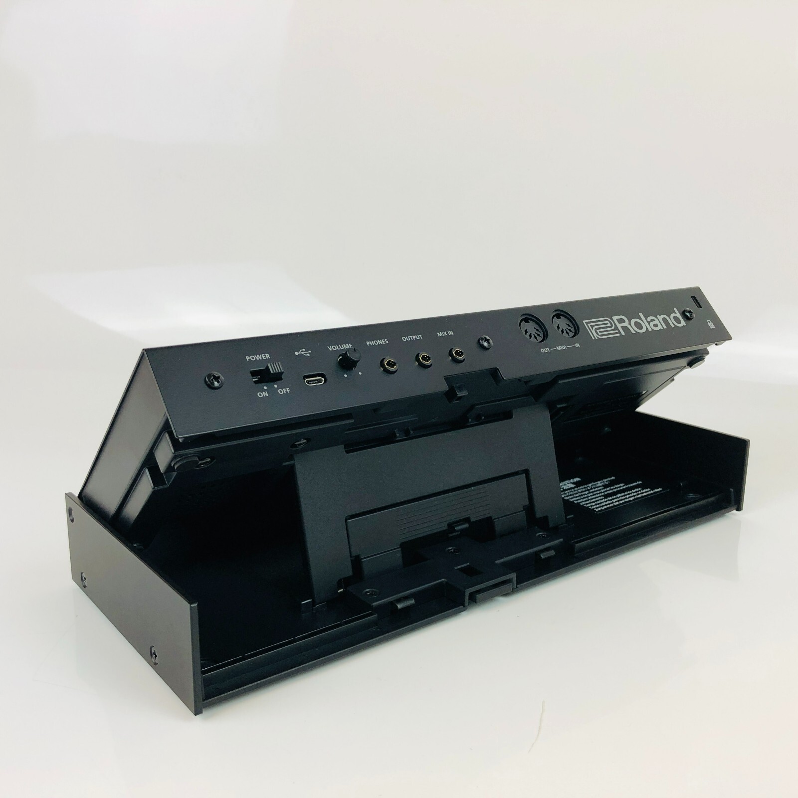 Roland TR-08 Boutique Series Rhythm Composer Modeling Drum
