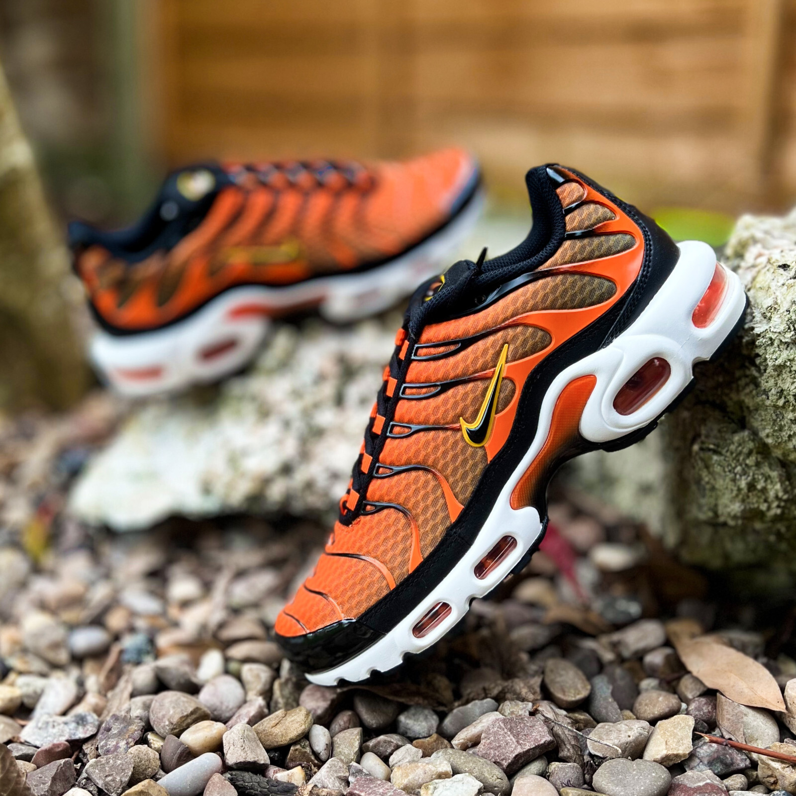 nike tn plus orange