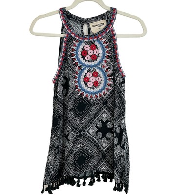 Savanna Jane Embroidered Top Size Medium Halter Sleeveless Black White Print