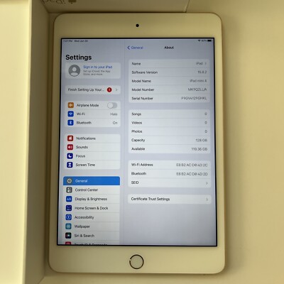 Apple iPad mini 4 128GB, Wi-Fi, 7.9in - Gold